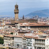 Экскурсия по Флоренции – вид на колокольню дворца Синьории с площади Микеланджело.