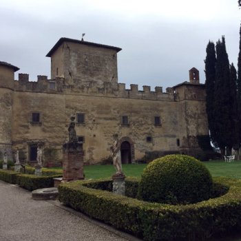 Кьянти, замок 15 века, экскурсия по винодельне в Тоскане.